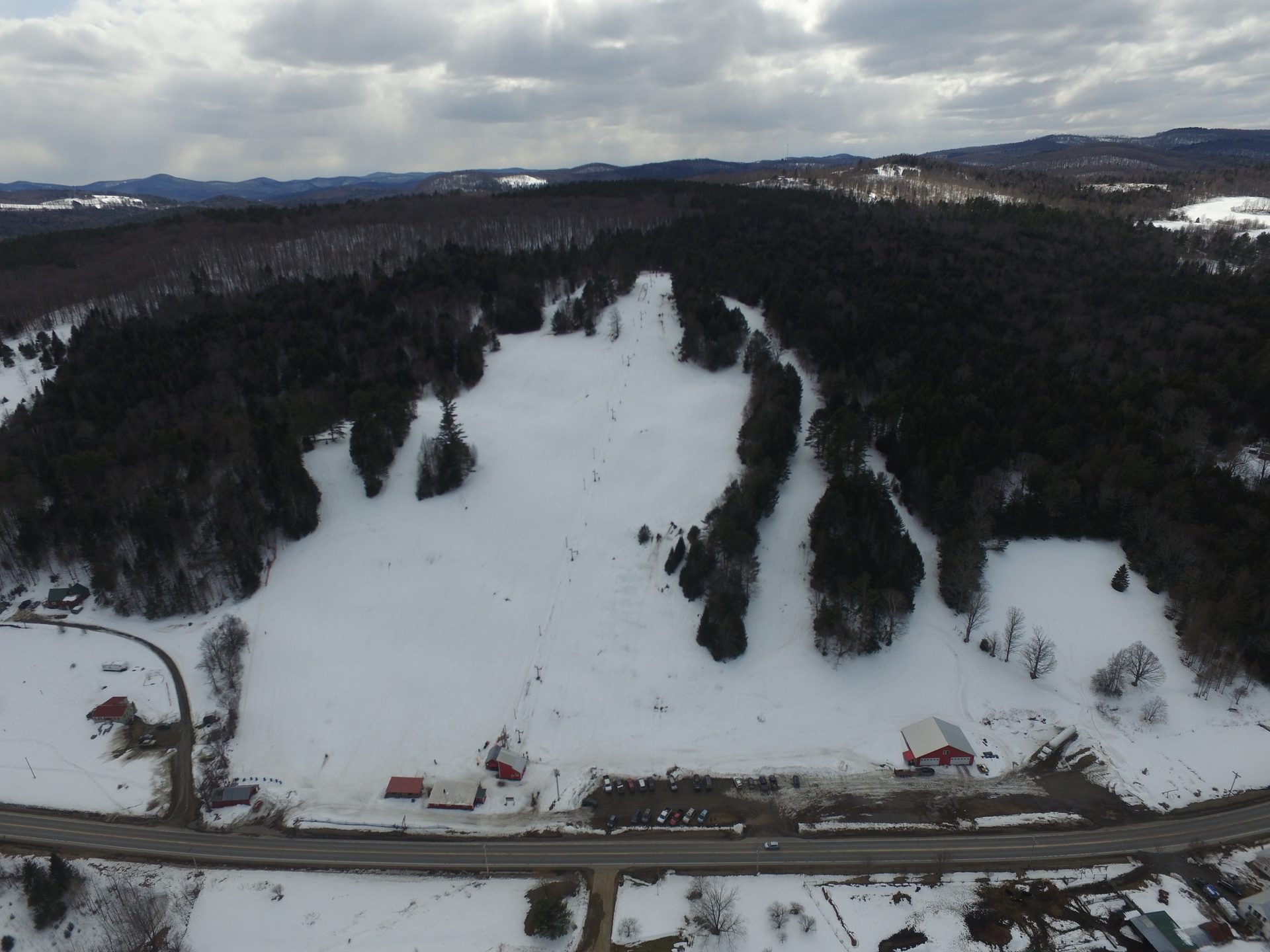 Northeast Slopes: The Little Ski Hill the Volunteers Built