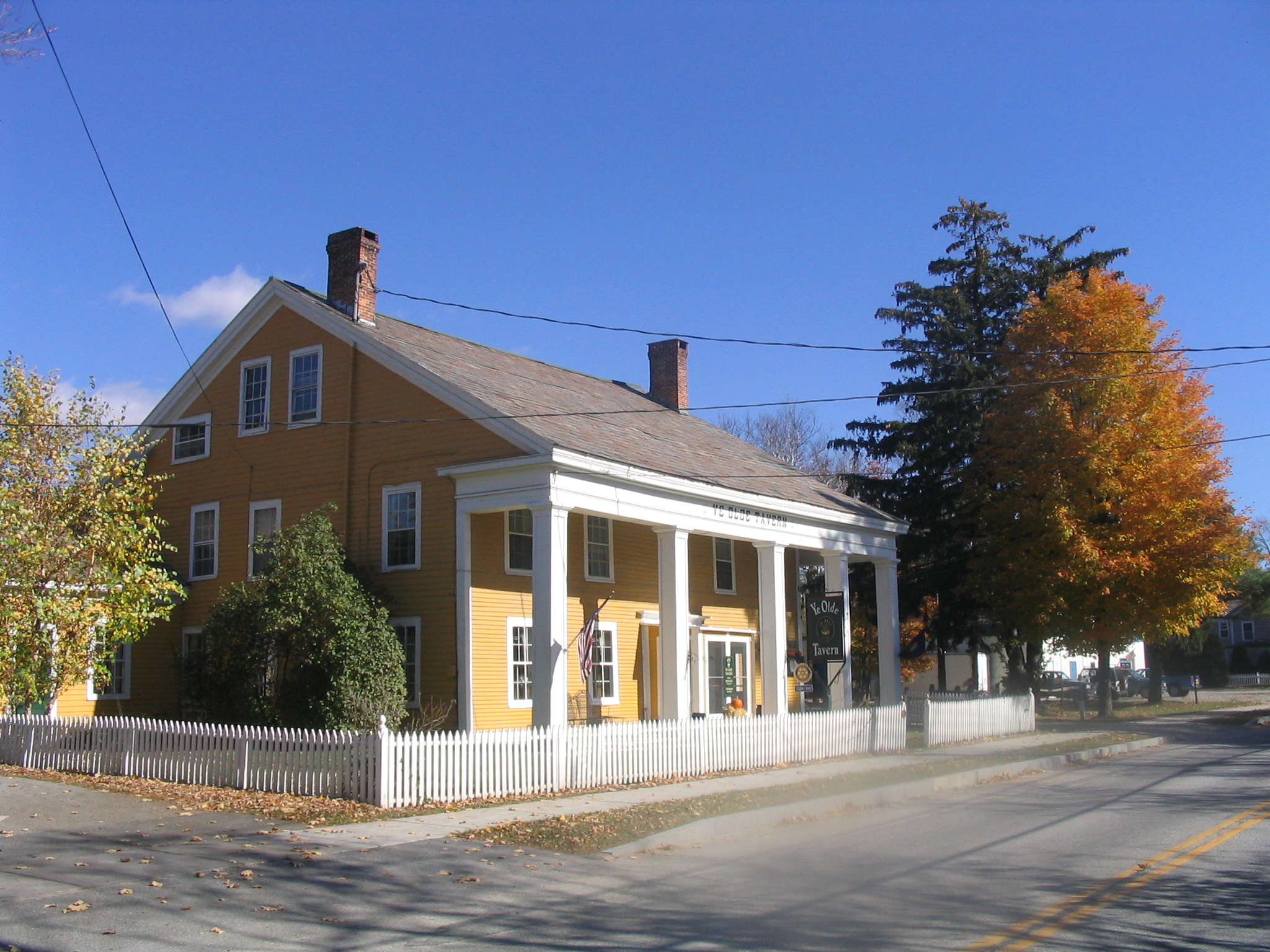 Ye Olde Tavern: Historic Dining in the Heart of Manchester