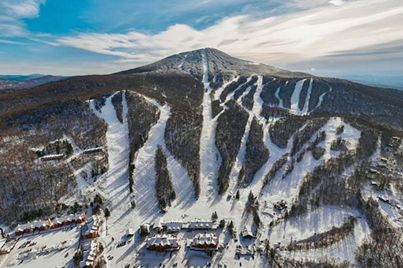 Pico Mountain — Family Skiing