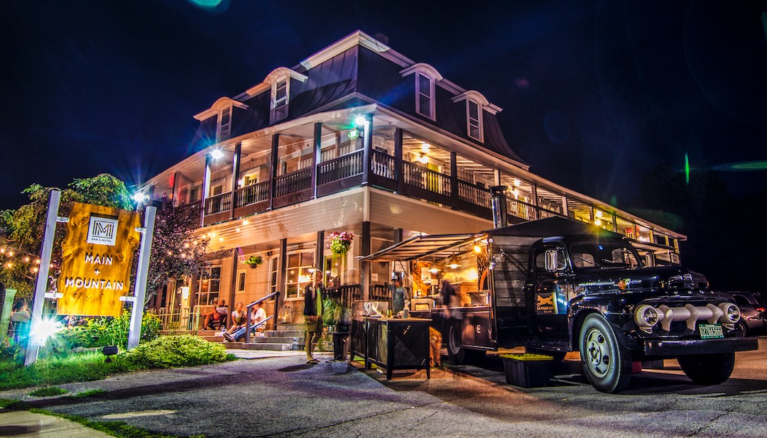 Main + Mountain Bar
