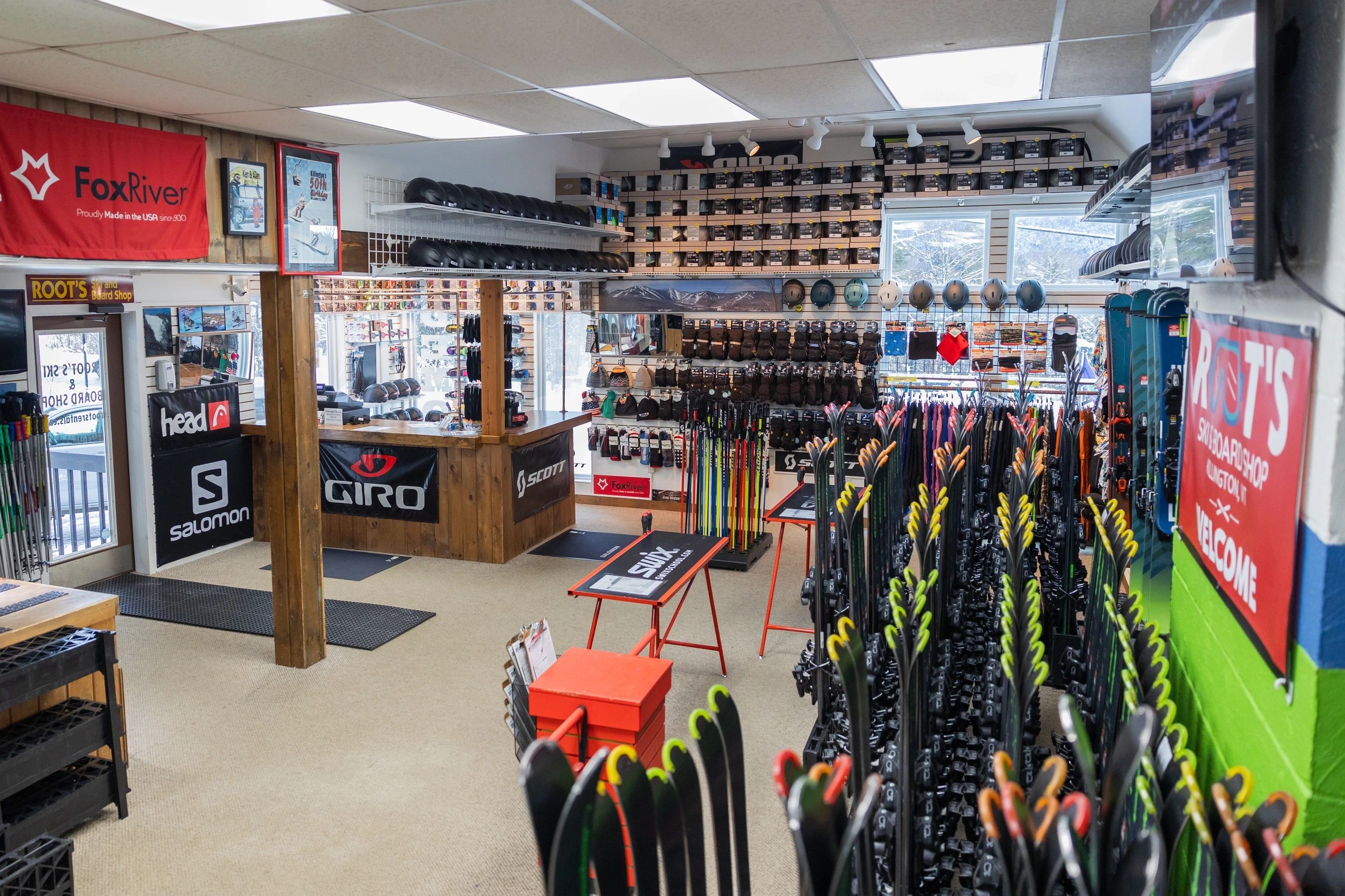 Root's Ski & Snowboard